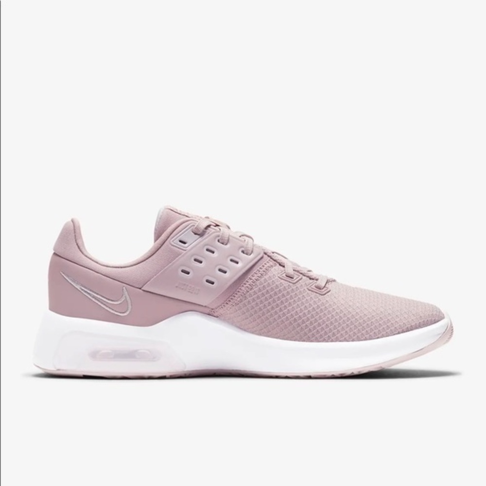 Nike Air Max Bella TR 4
Women's Training Shoes